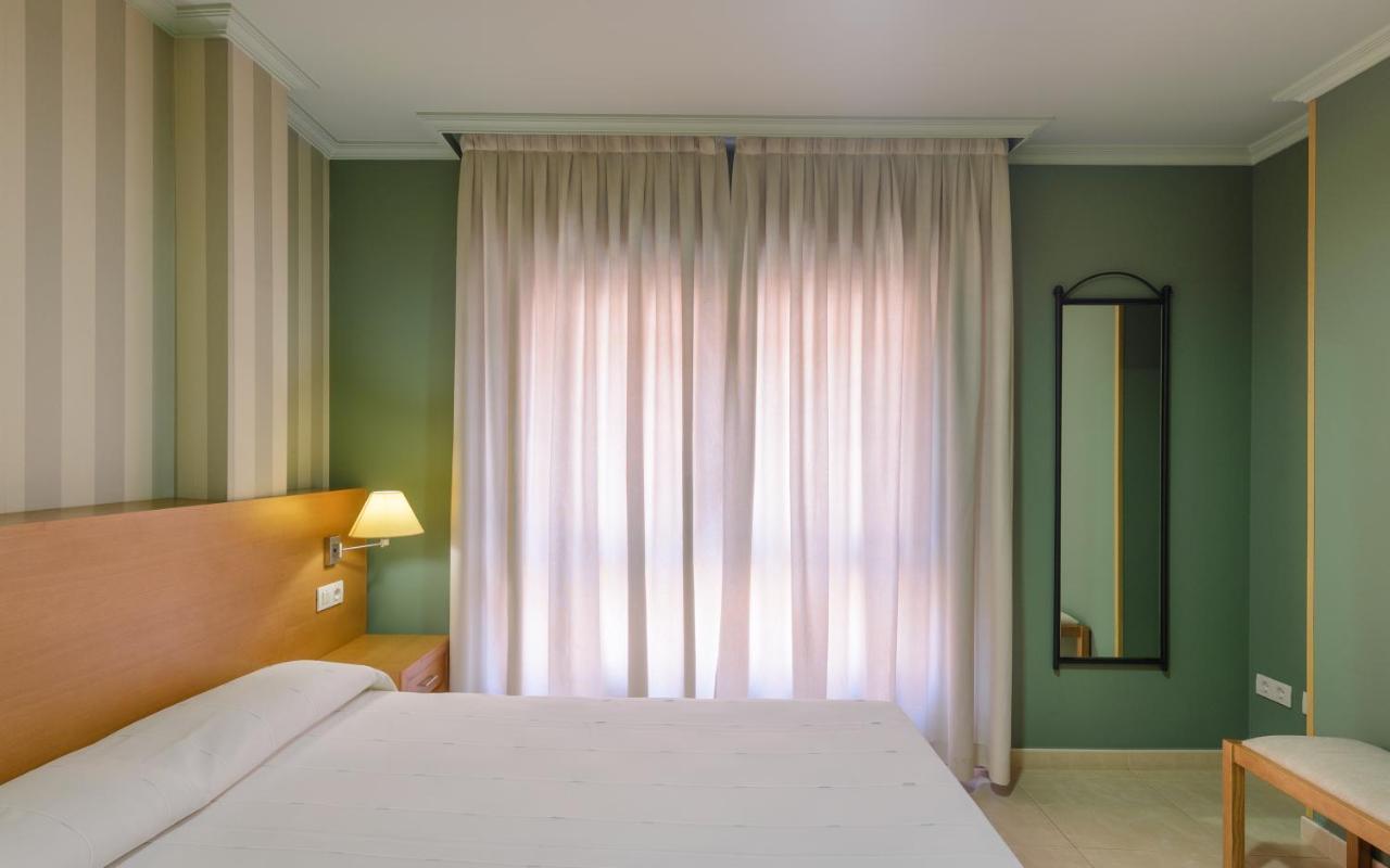Apartamentos Trisquel Санхенхо Экстерьер фото