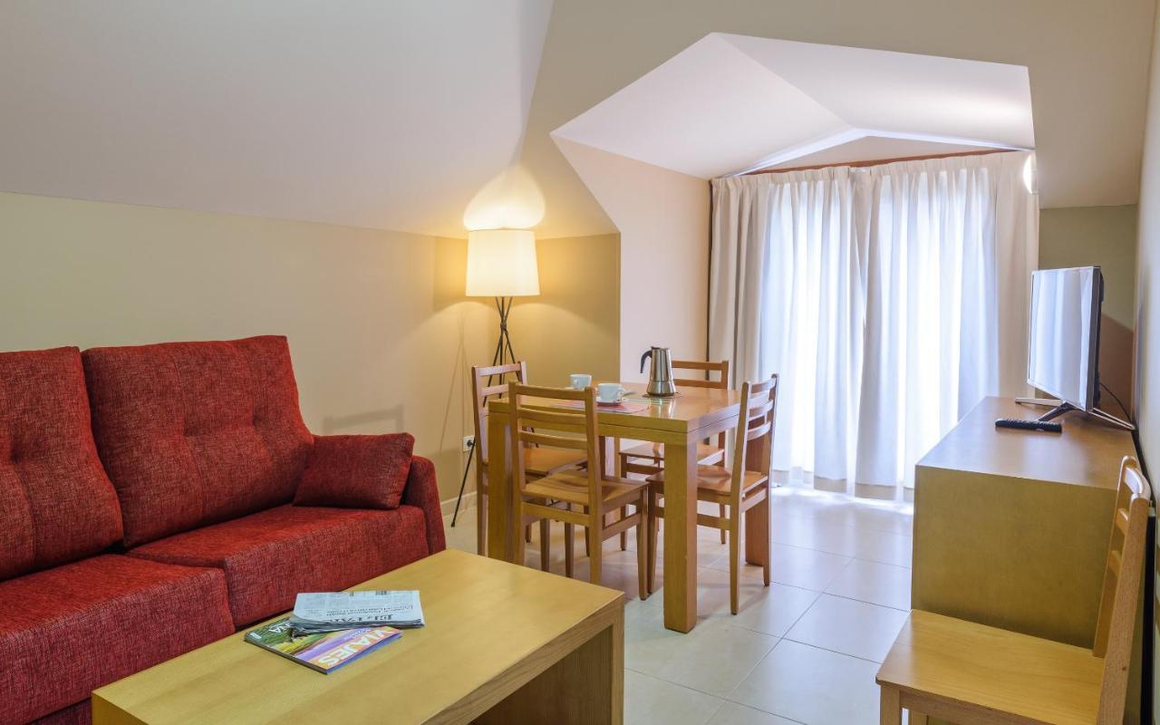Apartamentos Trisquel Санхенхо Экстерьер фото